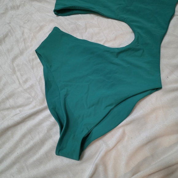 Green One Shoulder Cutout One-Piece Swimsuit by Sisterly Swimwear - Picture 4 of 8